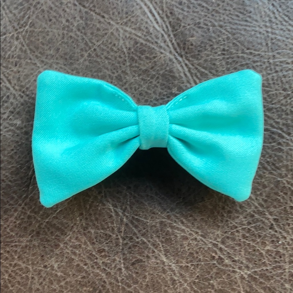 tiffany blue bow
